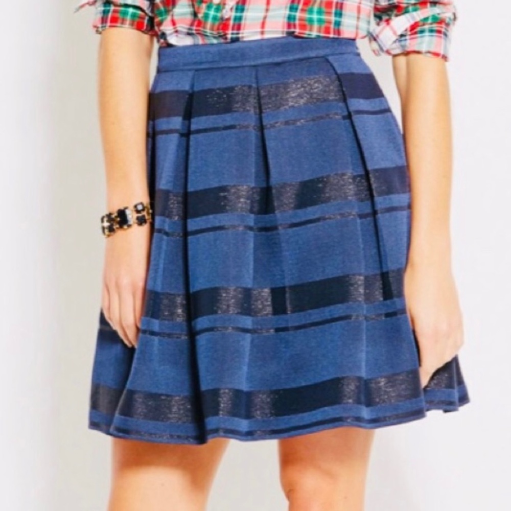 Vineyard Vines Pleated Skirt
